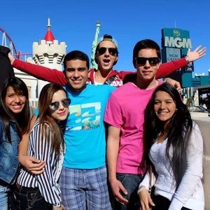 Meet your Posher, alejandra